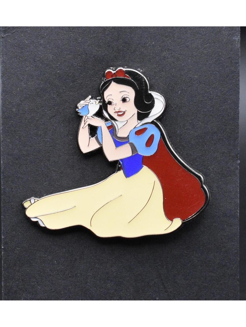 Disney Loungefly Snow White Sitting Blue Bird Mystery Pin (C6)
